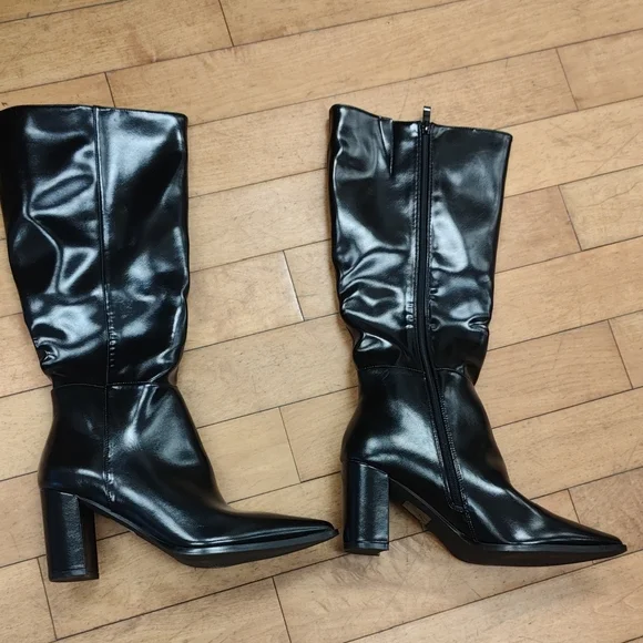 Women’s Black Pointed-Toe Block Heel Boots - Picture 2 of 6